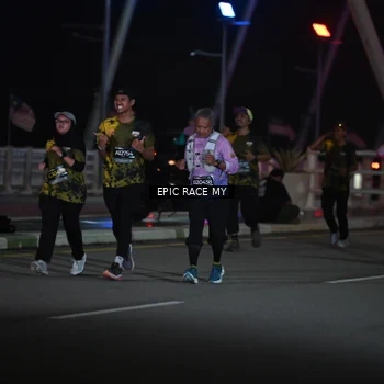 Runner Photo 6133511