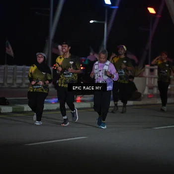 Runner Photo 6133518