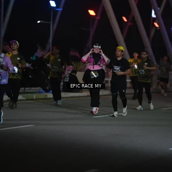 Runner Photo 6133528