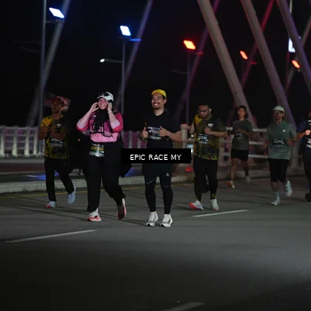 Runner Photo 6133548