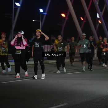 Runner Photo 6133549
