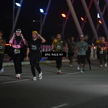 Runner Photo 6133555