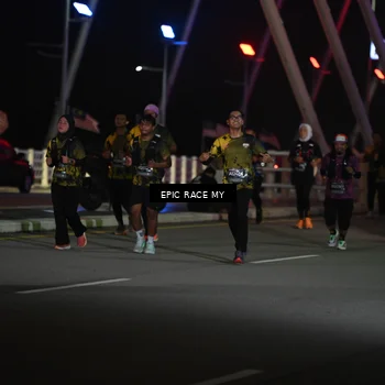 Runner Photo 6133601