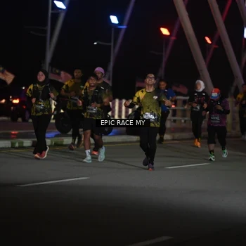 Runner Photo 6133605