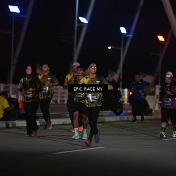 Runner Photo 6133618