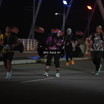 Runner Photo 6133649