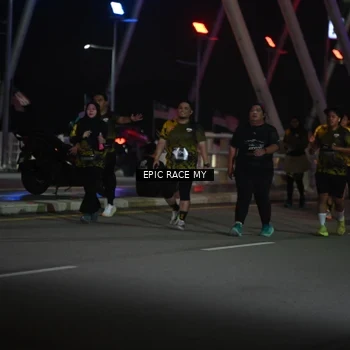Runner Photo 6133666