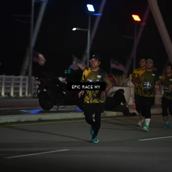 Runner Photo 6133737