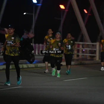Runner Photo 6133748