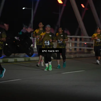 Runner Photo 6133761