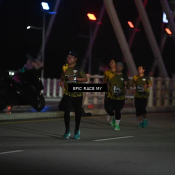 Runner Photo 6133764