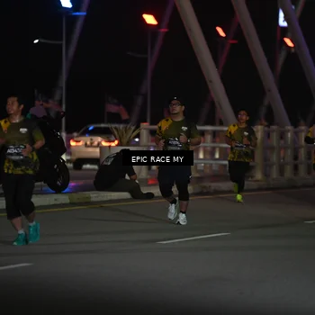 Runner Photo 6133767
