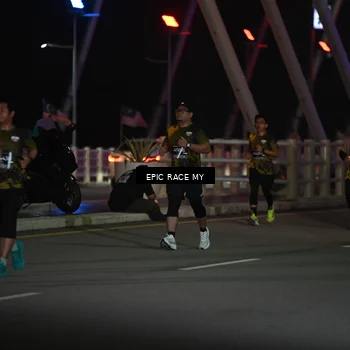 Runner Photo 6133770