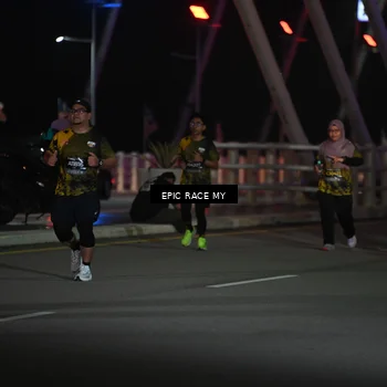 Runner Photo 6133776