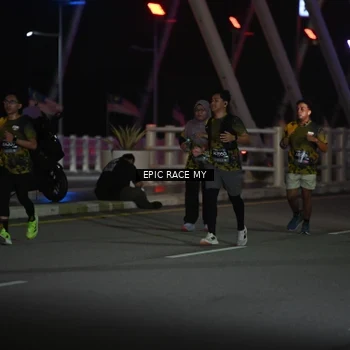 Runner Photo 6133792