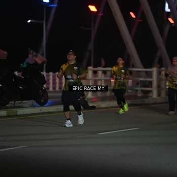 Runner Photo 6133817