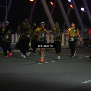 Runner Photo 6133836