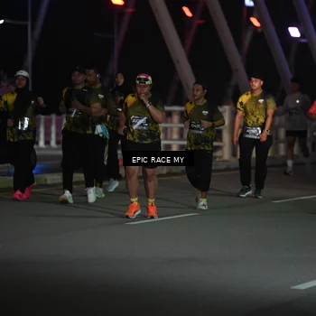 Runner Photo 6133838