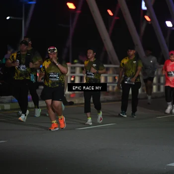 Runner Photo 6133845