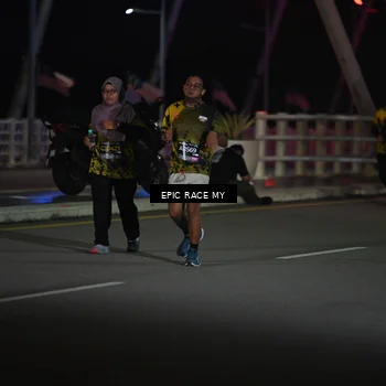 Runner Photo 6133847