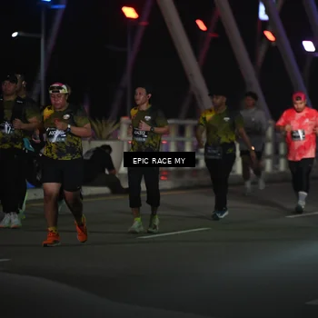 Runner Photo 6133859
