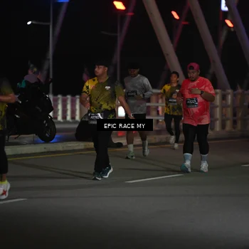 Runner Photo 6133866