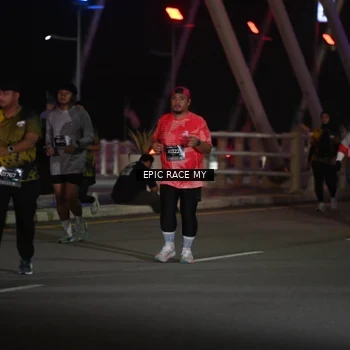 Runner Photo 6133885