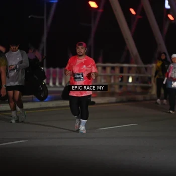 Runner Photo 6133897