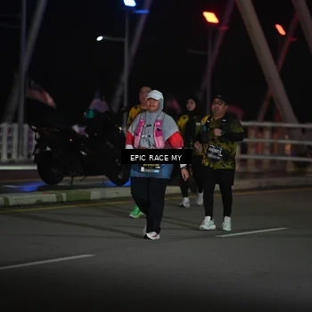 Runner Photo 6133953