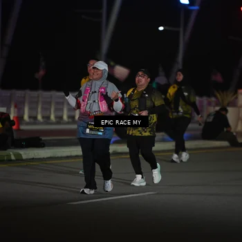 Runner Photo 6133955