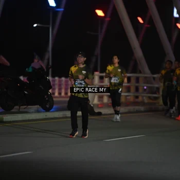 Runner Photo 6133980