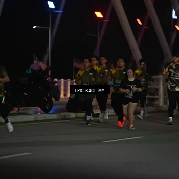 Runner Photo 6134022