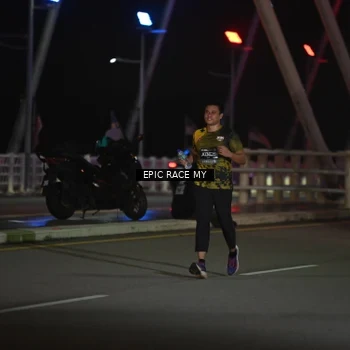 Runner Photo 6134047