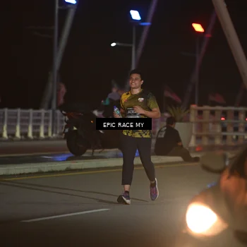 Runner Photo 6134065