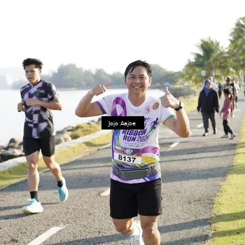 Runner Photo 6135110