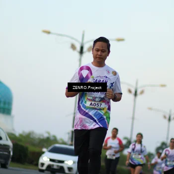 Runner Photo 6135392