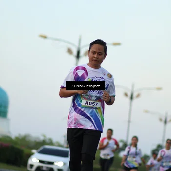 Runner Photo 6135459