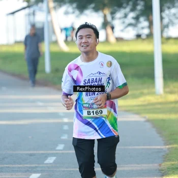 Runner Photo 6135914