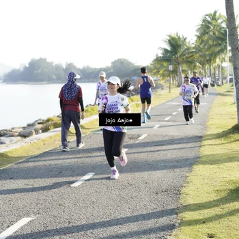 Runner Photo 6136033