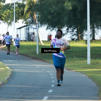 Runner Photo 6136049
