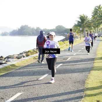 Runner Photo 6136066