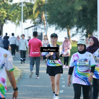 Runner Photo 6136106