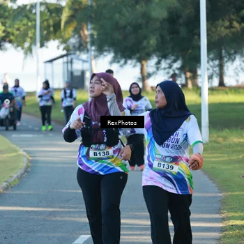Runner Photo 6136153