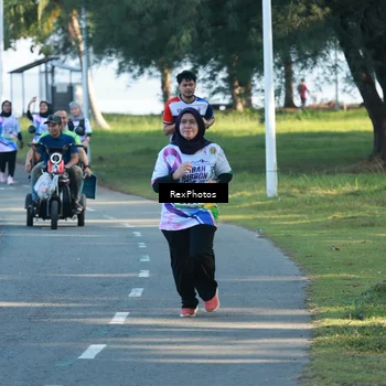 Runner Photo 6136159