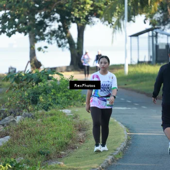 Runner Photo 6136215