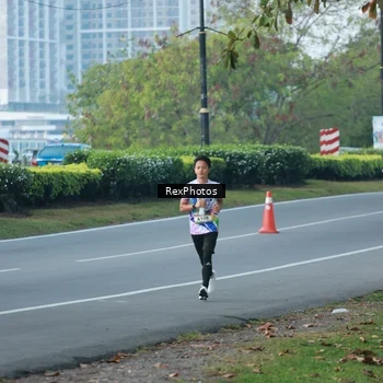Runner Photo 6136399