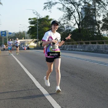 Runner Photo 6136571