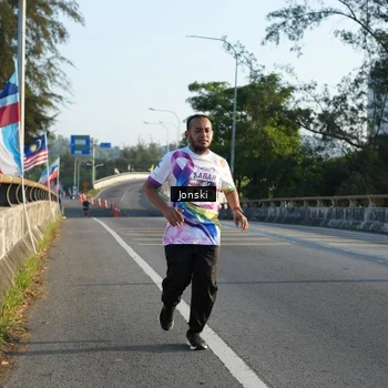 Runner Photo 6136576