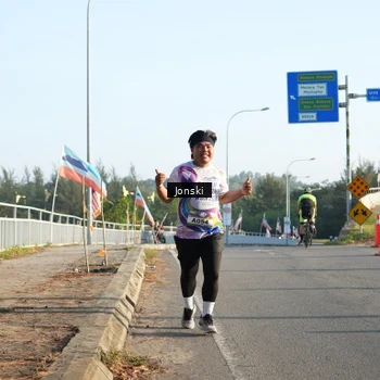 Runner Photo 6136598