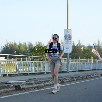 Runner Photo 6136606